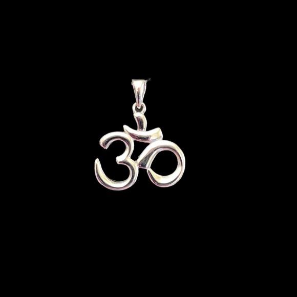 925 sterling silver yoga, Om symbol religious charm necklace pendant first sound - Picture 1 of 4